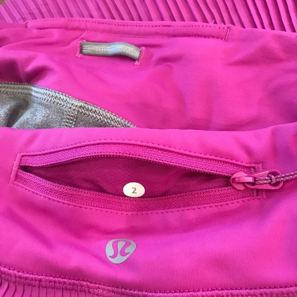 Lululemon tennis skirt size 2 - Picture 4 of 4